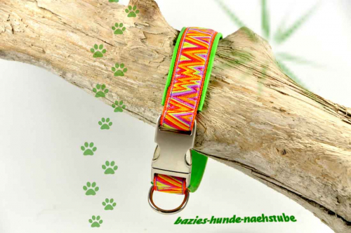 Halsband "ZickZack bunt"