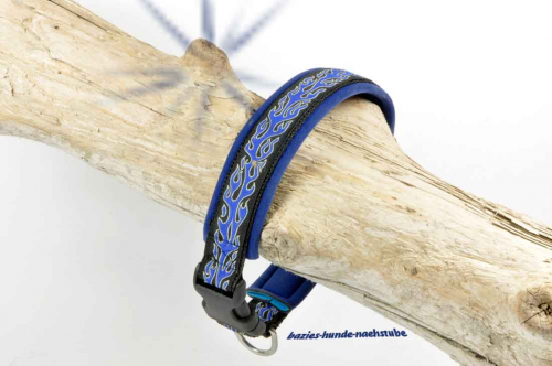 Halsband "Flames blue"